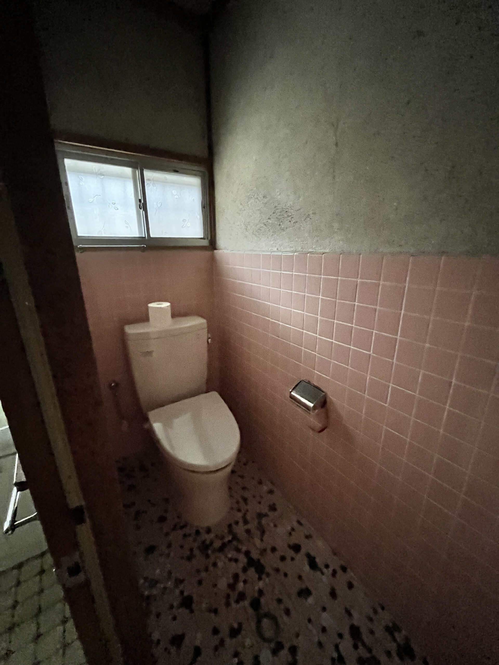 トイレリフォーム  
水まわりリフォーム  
中古住宅リノベーション  